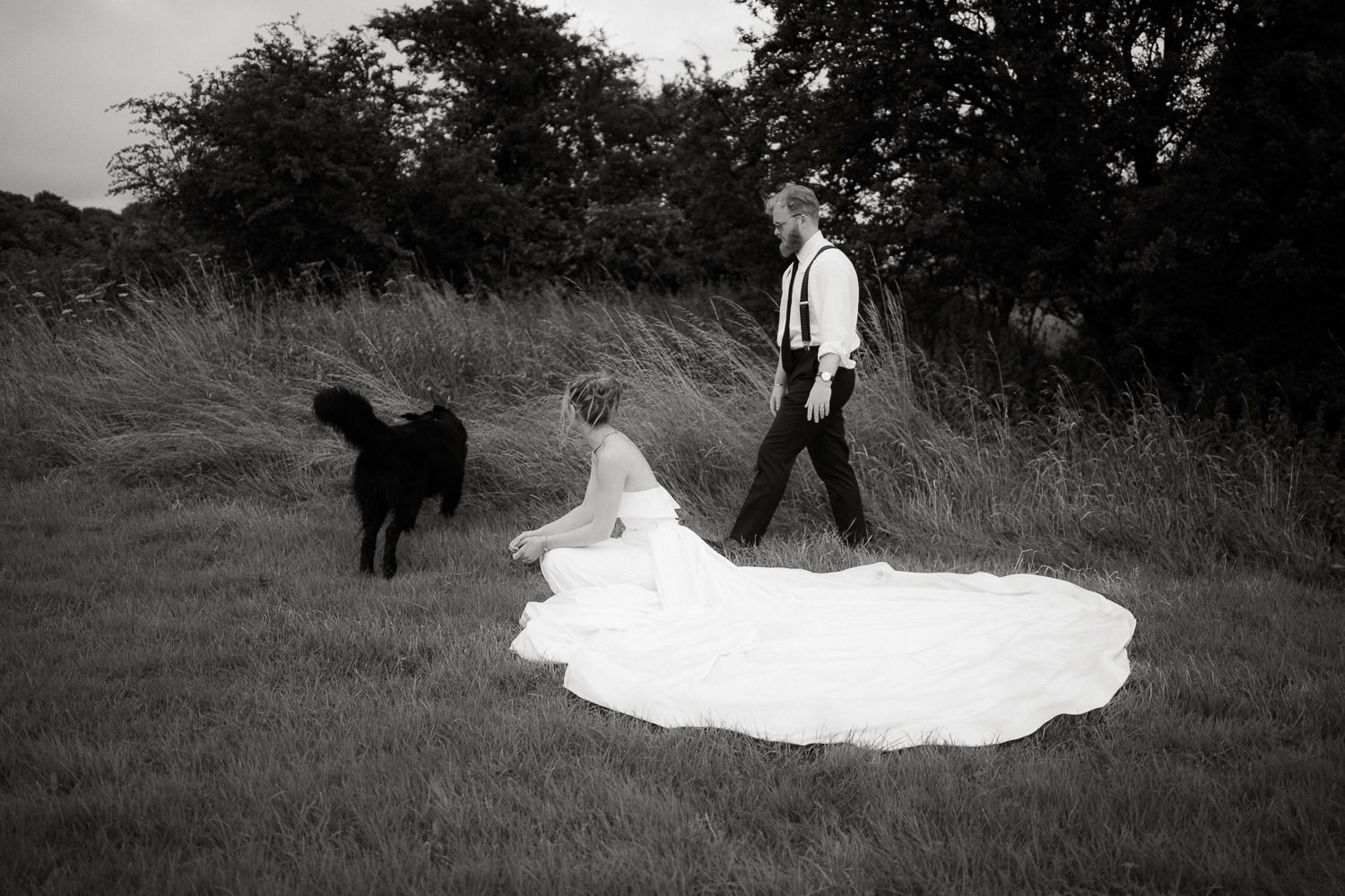 FAMILY HOME FARM WEDDING PHOTOGRAPHY LLANTWIT MAJOR 025 FAMILY HOME FARM WEDDING PHOTOGRAPHY LLANTWIT MAJOR 025